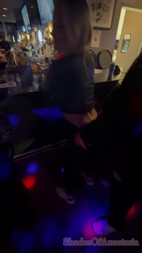 My friends love going drinking with me as a Hotwife 😈