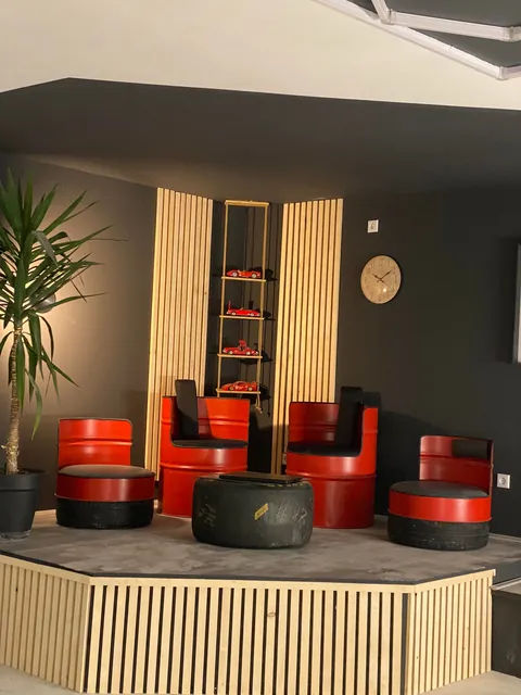 Good evening gentlemen and ladies respectively, i would like to present you my hobby garage