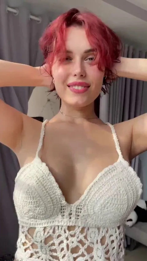 I love to show my boobs