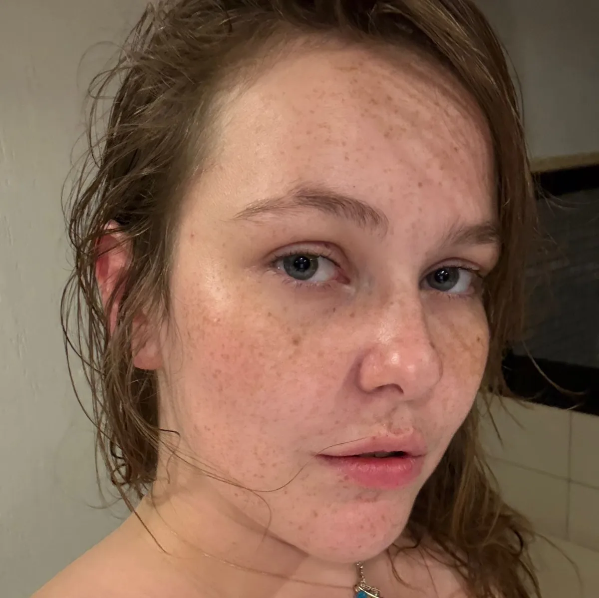 24F tell me how can i look better