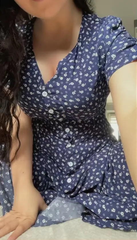 Do you like my dress? And oh, I forgot to wear panties.. 