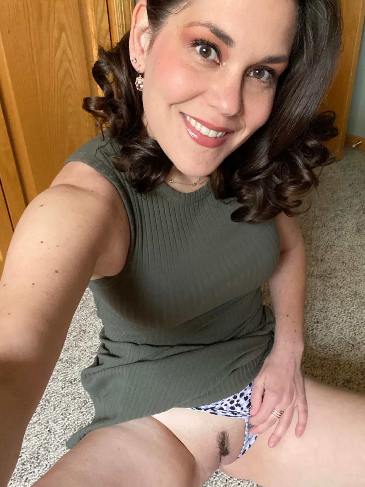 Watch me get ready for date night. 😈