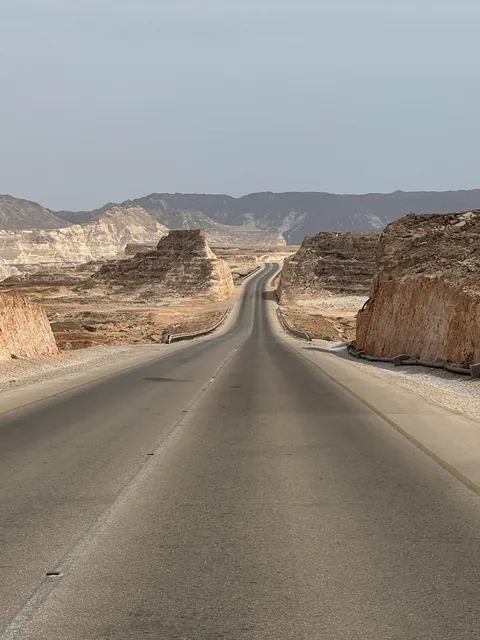 I cycled across Oman. Here are some pics