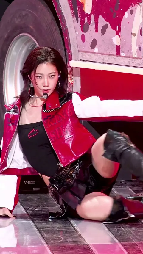 LE SSERAFIM - Kazuha