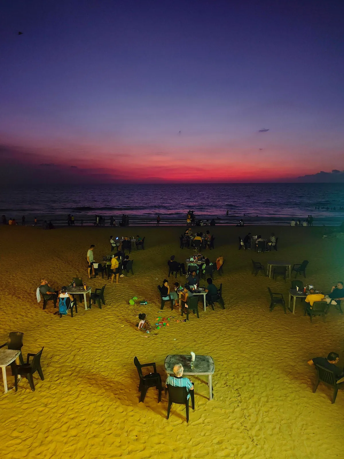 Sri Lanka : sun, tuk-tuks and mild disappointments.