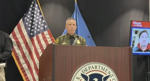 Mr. Not-see at large podium