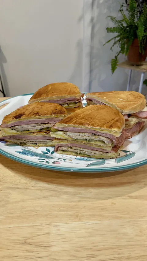 [Homemade] Cubanos