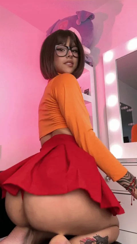 Velma [Scooby-Doo] by yummywillow