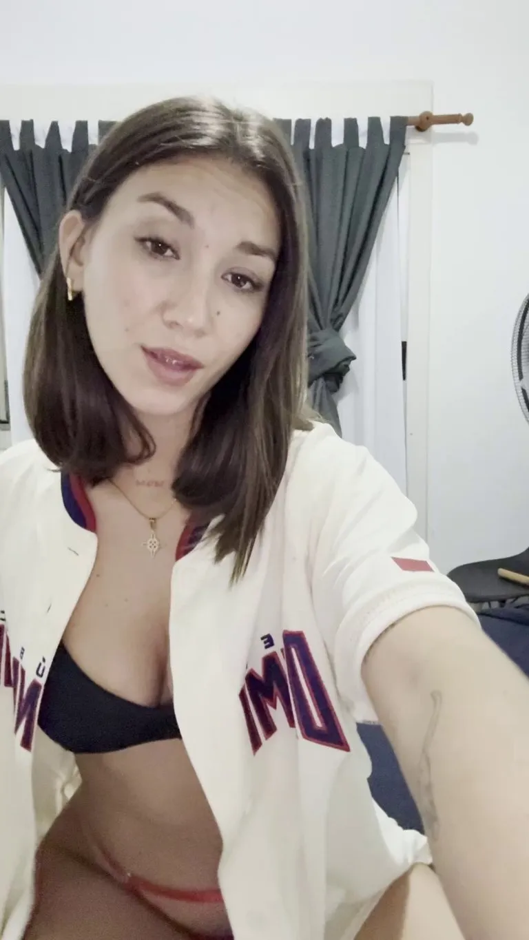 this is the first move im making as soon as we sit on bed