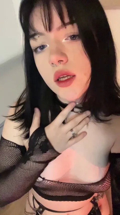 when he comes on the first date he will find me like this [f]