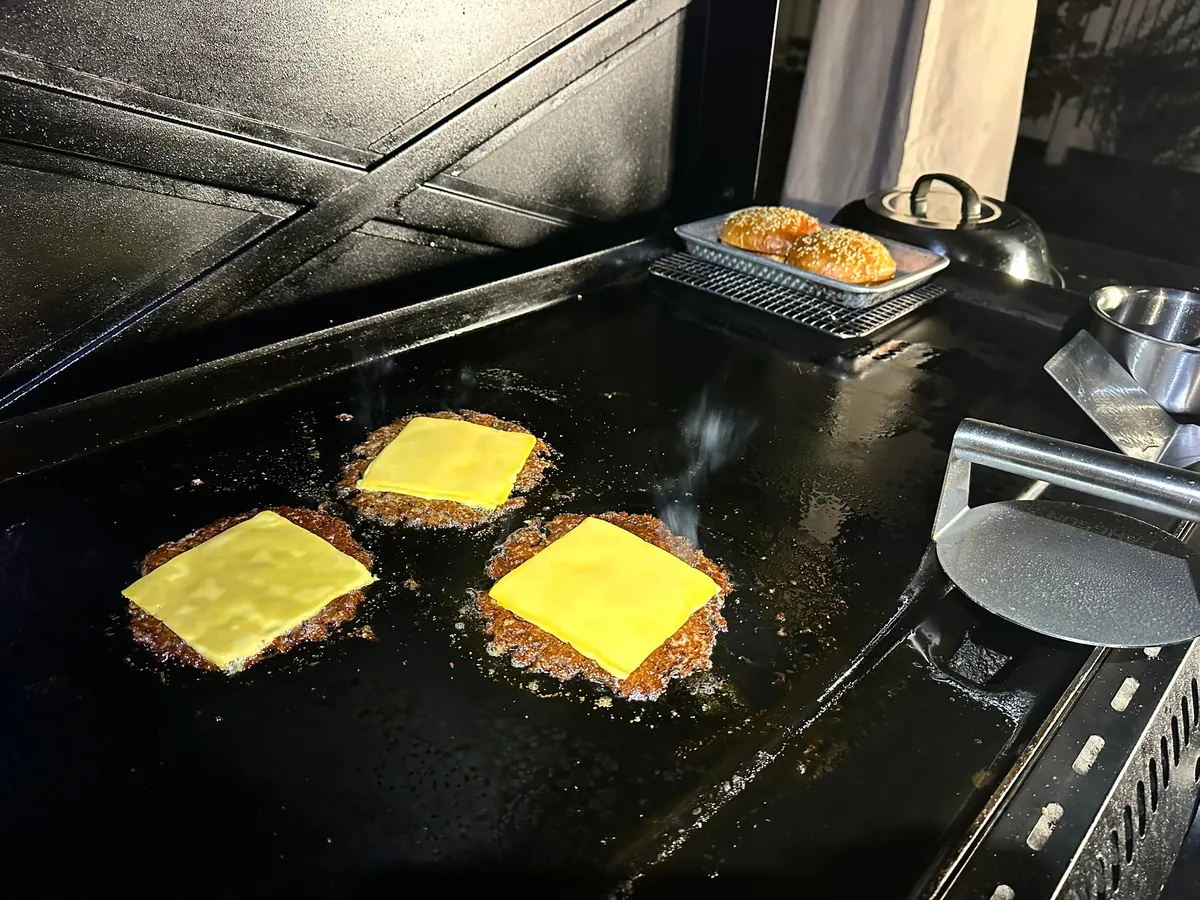 [Homemade] smash burgers