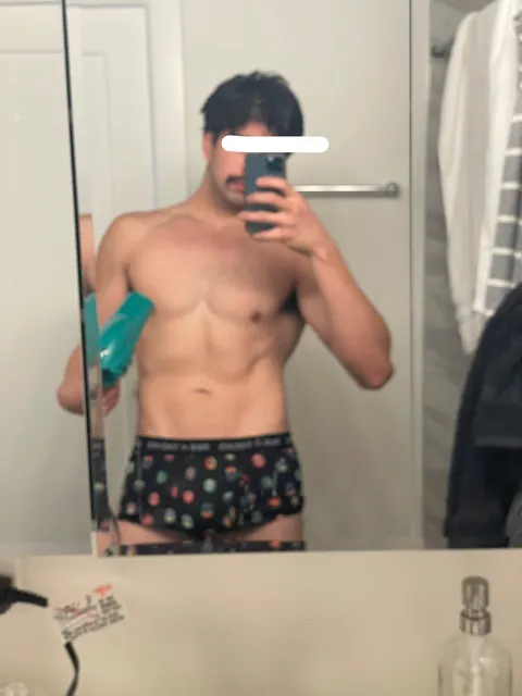 24M 27F looking for couples and select singles both M/F (plz read below) Orange County