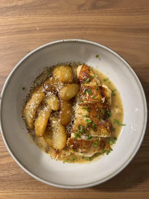 [Homemade] Chicken and potatoes