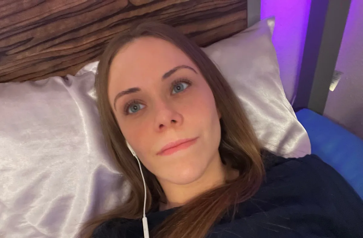 Roast me again loved it so much last time (23F) make it funny but brutal