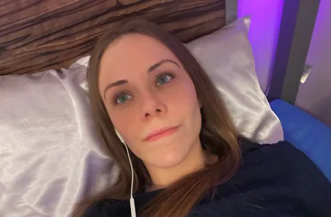 Roast me again loved it so much last time (23F) make it funny but brutal