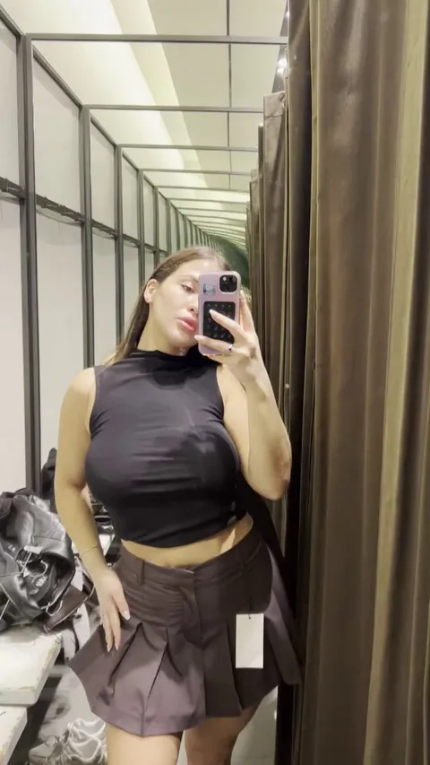 shopping between college classes is so fun