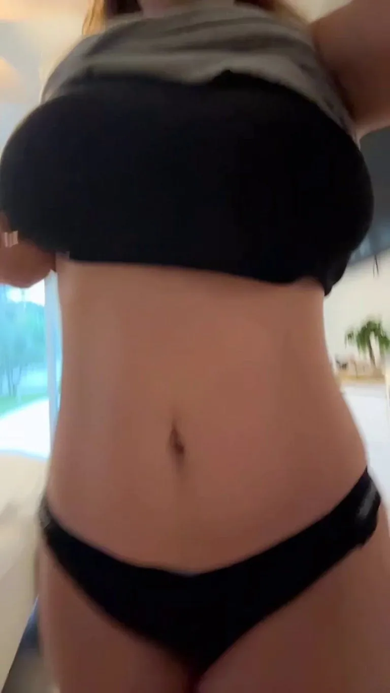 Your friendly neighborhood milf.