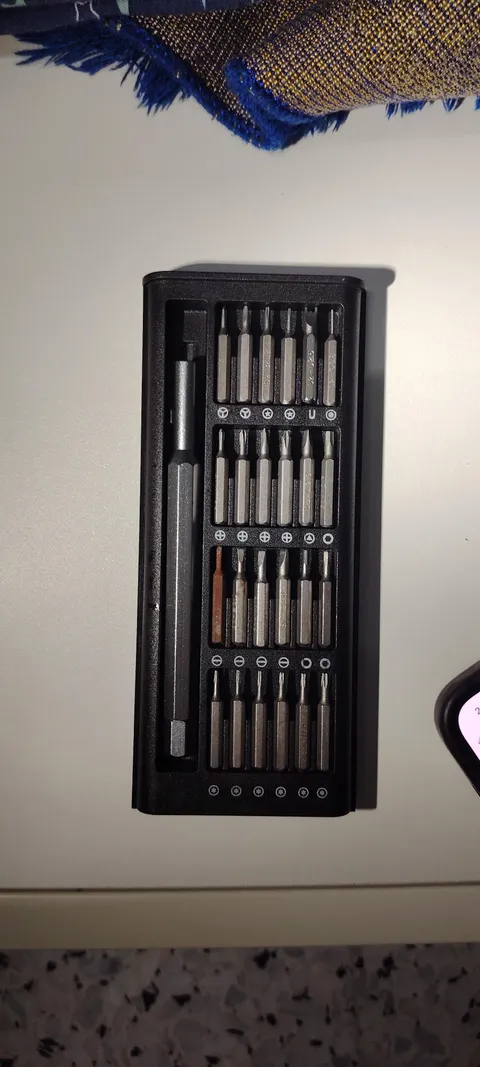 Tried to fix a light bulb, got zapped hard enough the screwdriver heads oxidized.