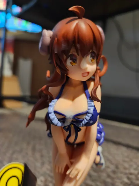 Shamiko's covered titties