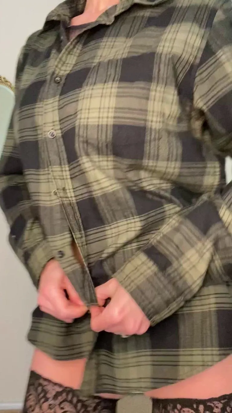 I live for stirring up energy. Let me dance for you.