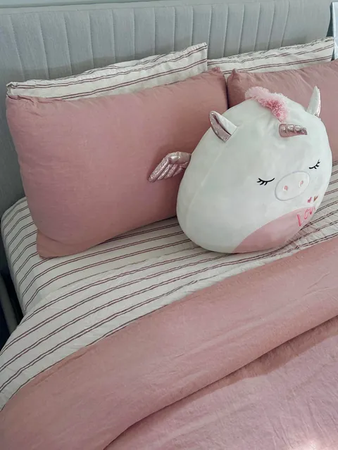 Loving the new additions to my cozy space 😌