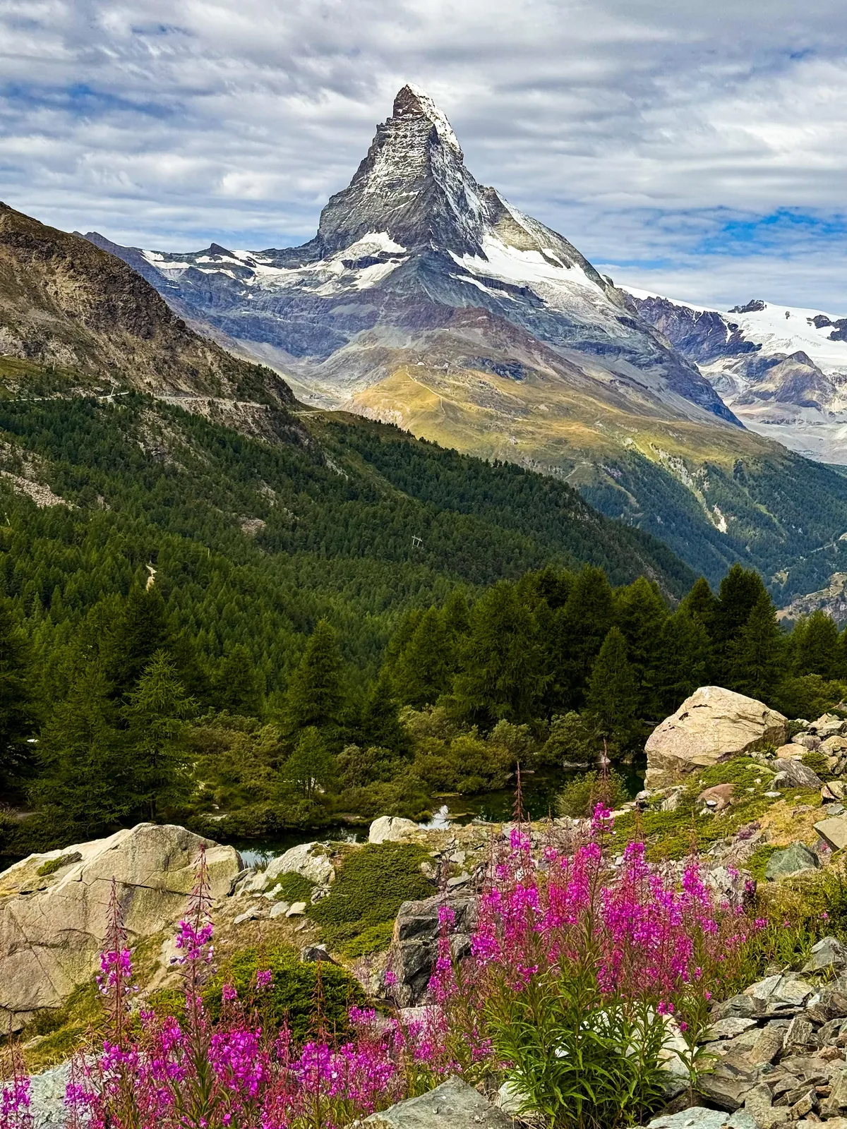 2 weeks hiking &amp; summer skiing in Switzerland August 2025 - Lauterbrunnen, Grindelwald, Thun, Zermatt, Lucerne