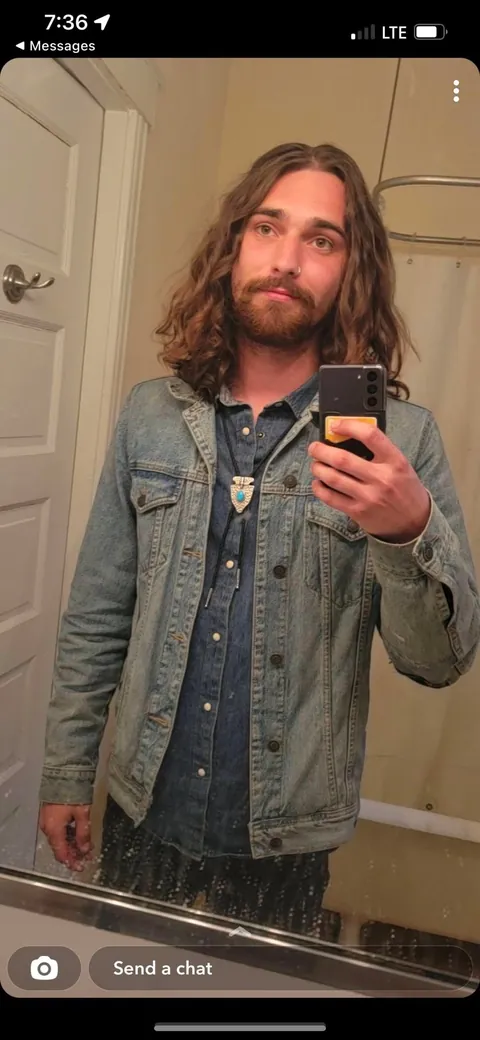 Jealous of my boyfriend’s effortless style 