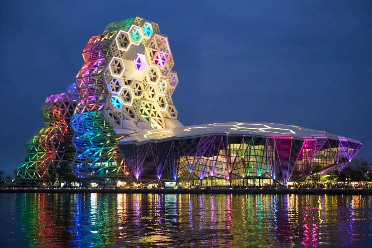 Taiwan - dense beauty