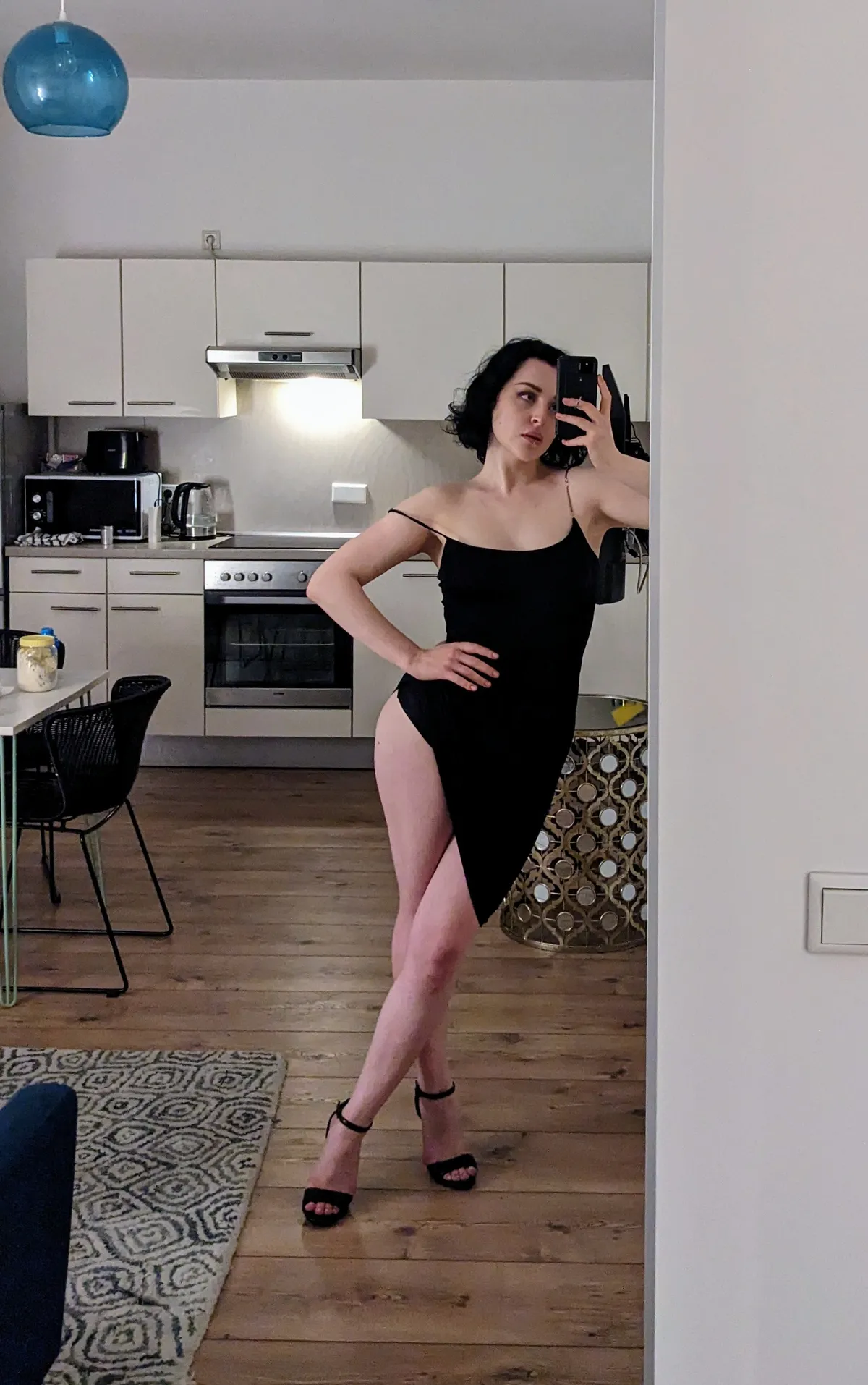 I usually hate mirror selfies but this was cute