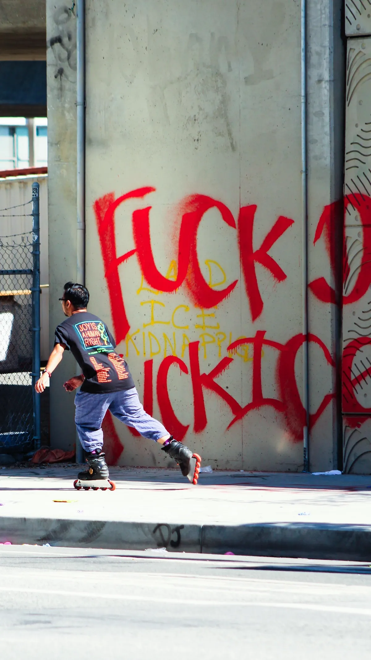 Scenes from No Kings 2.0 in Downtown Los Angeles, October 18, 2025 [OC]