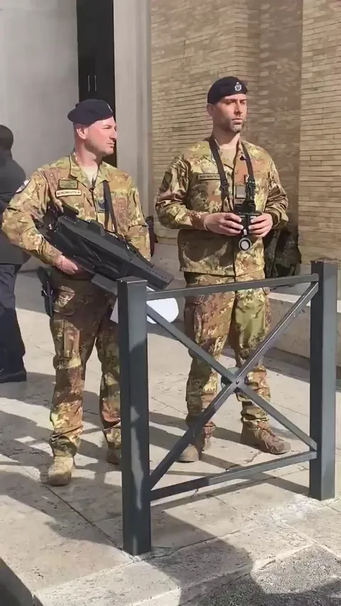 Anti drone weapons surrounding The Vatican ahead of The Popes funeral