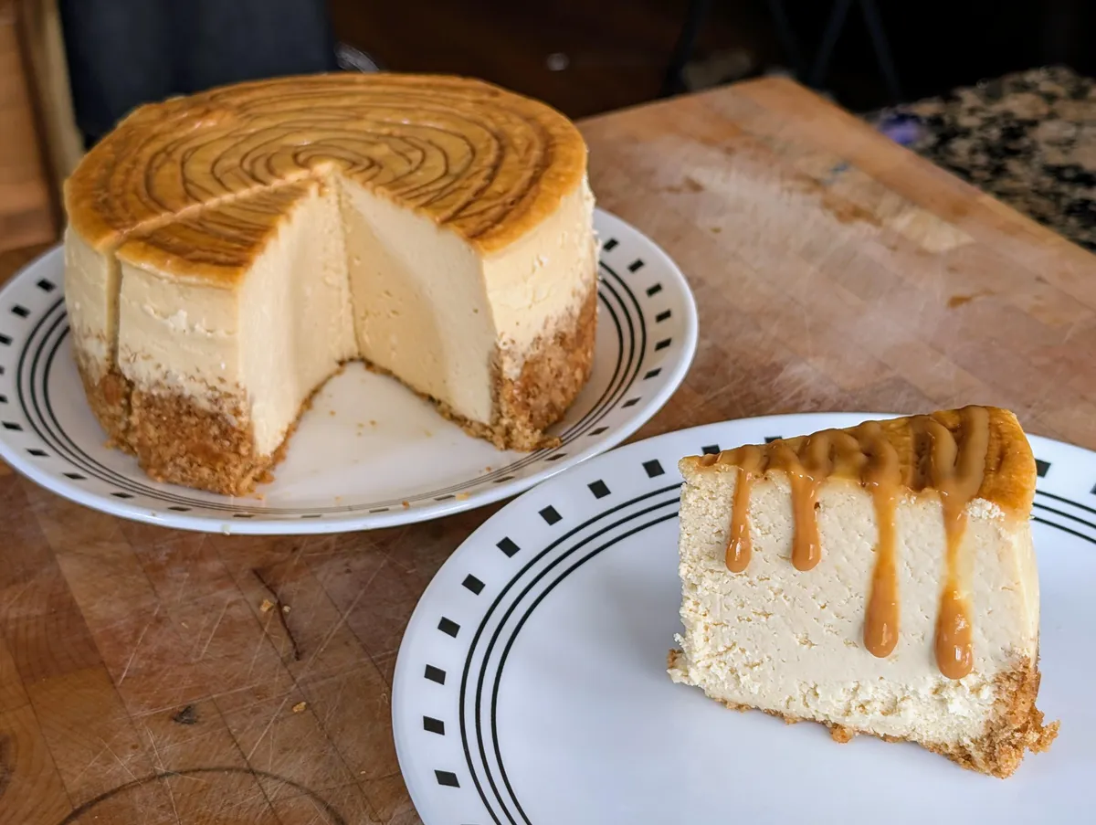Made a Dulce de Leche Cheesecake 