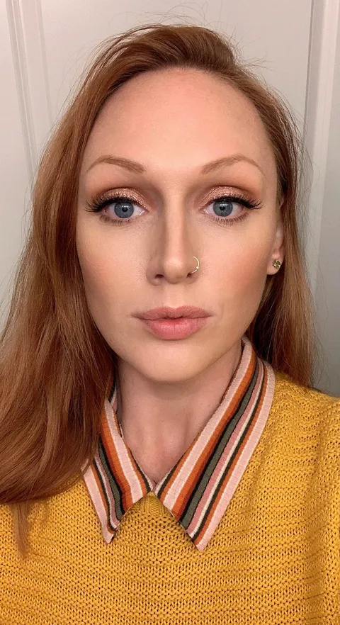 After weeks of failed attempts, I have finally completed my first look with false lashes!