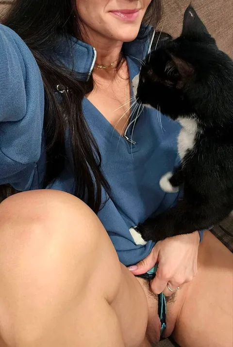 My Pussy And My Cat. Almost Back To My Old Self Again. 🖤 38(f)