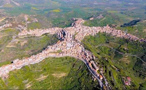 The Italian town of Centuripe literally resembles a human
