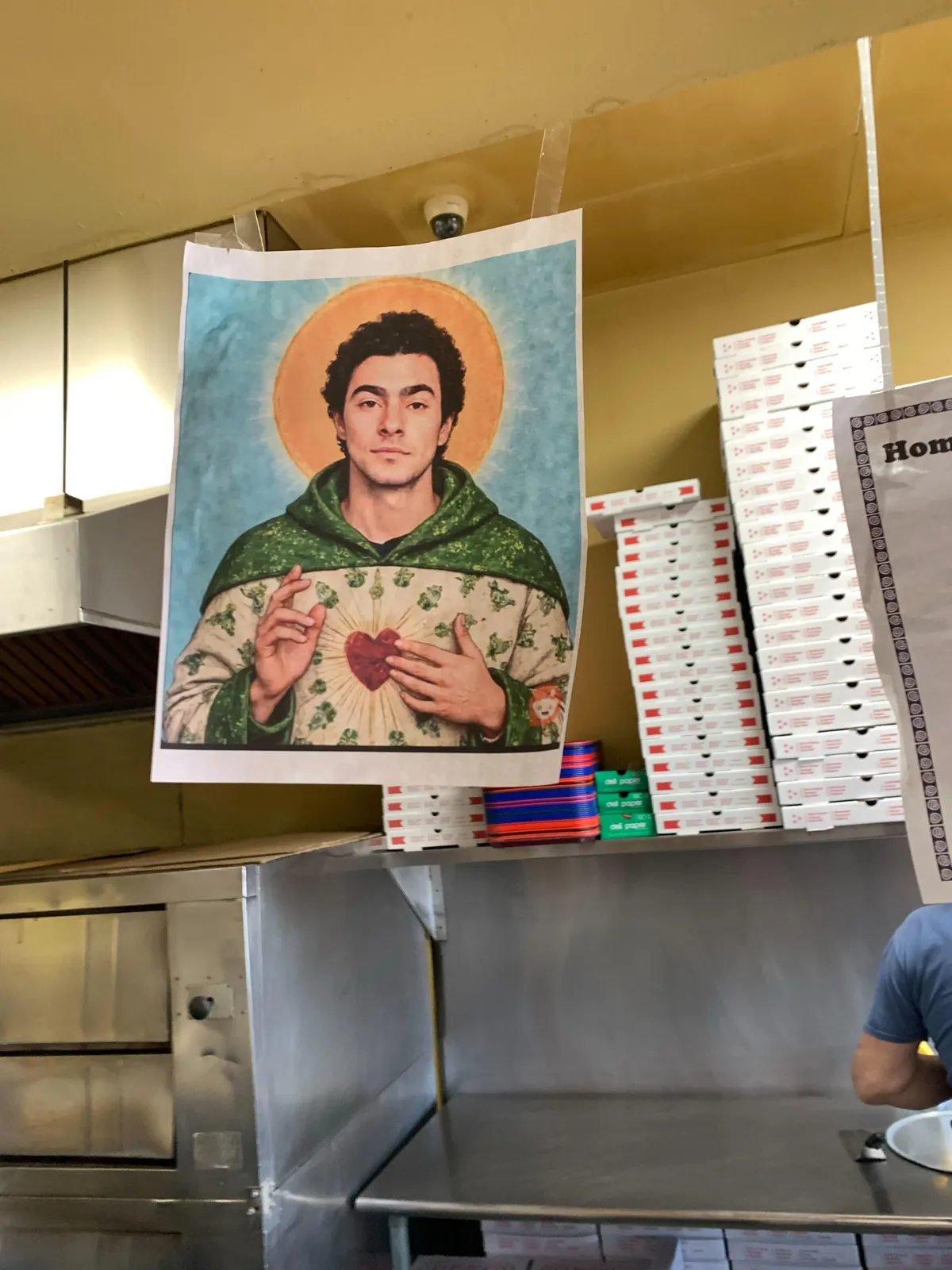 Spotted in Luigi Mangione's hometown of Towson, Baltimore County at a local pizza shop, Vito's