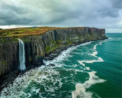 Kilt Rock, Isle of Skye, Scotland. [OC] [2160 x 1728]
