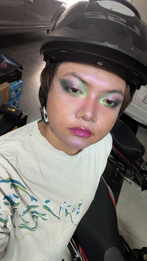 Finally got more serious and actually use eye primer xd