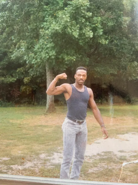 My Dad in 1989 ➡️ My Dad in 2005