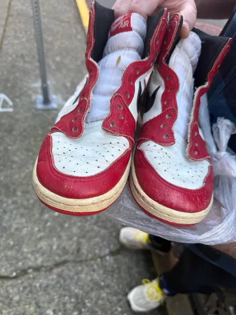 Co-worker has a friend who inherited these from his aunt. They are real. How much should I pay for them?