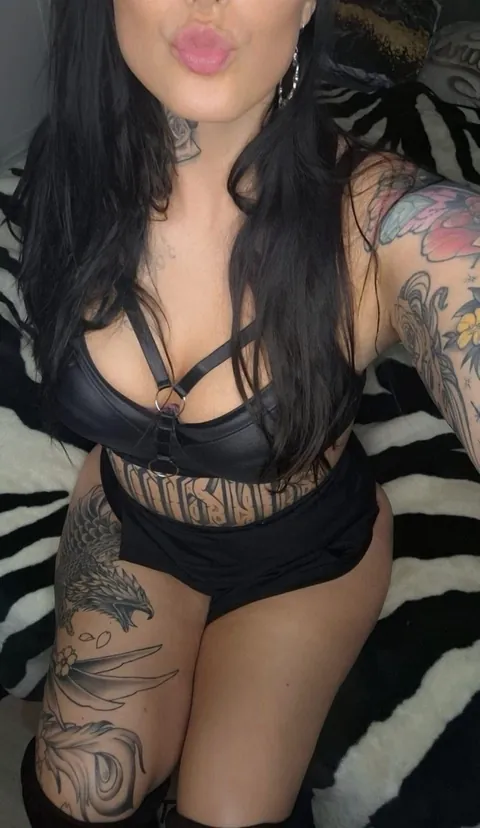 Do I qualify to be your big tiddy goth GF?