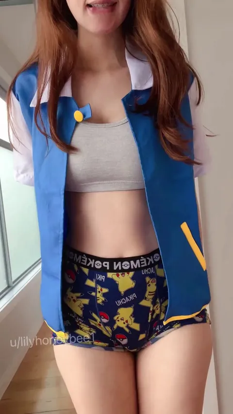 This poketrainer has big pokeballs