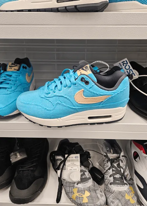 This Ross won't stop 🔥🤦 Sacai x Nike Cortez for $60 and more!!