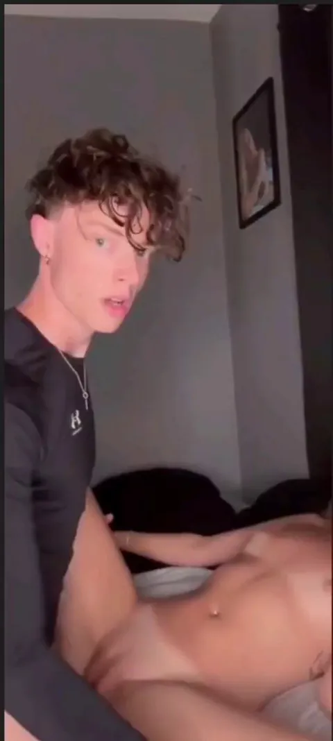 who's this? 🙇‍♂️