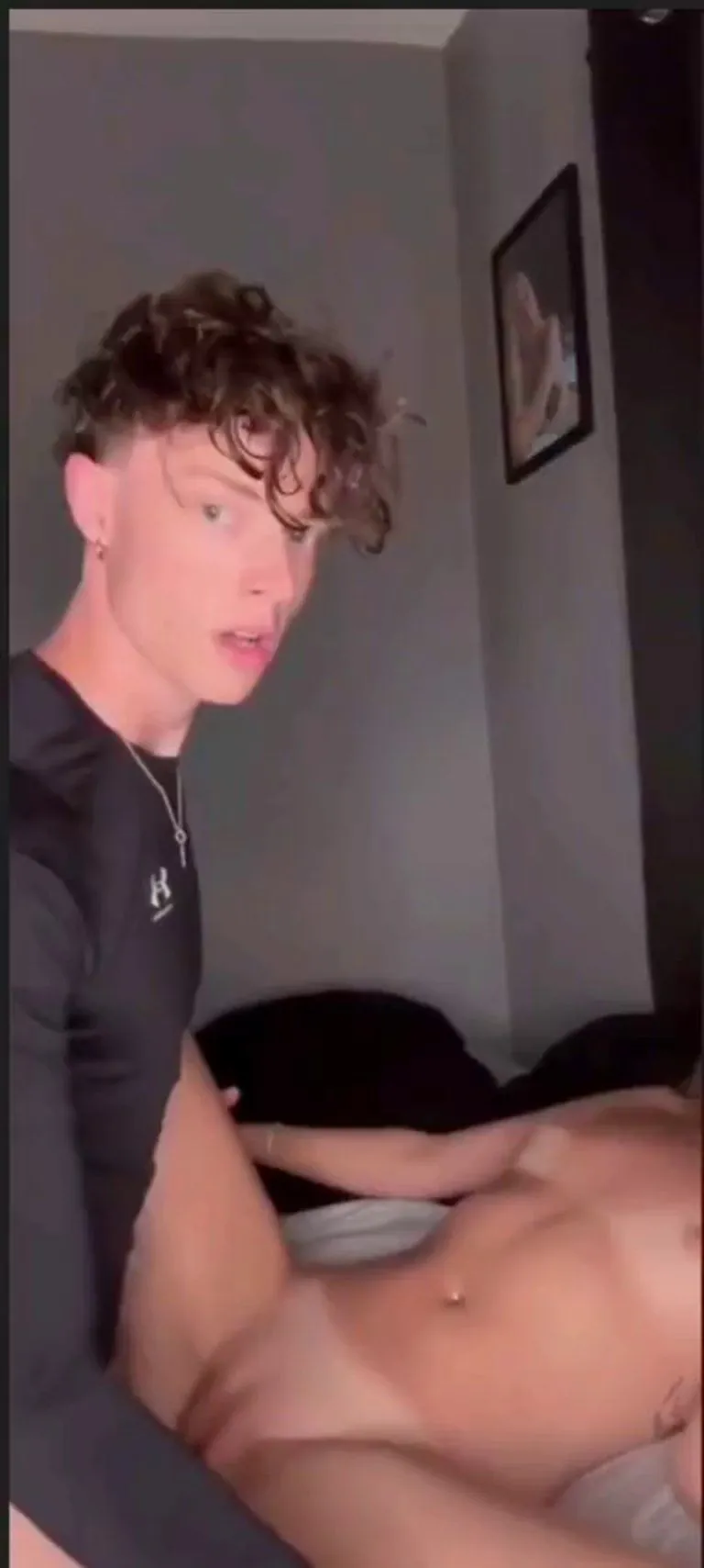 who's this? 🙇‍♂️