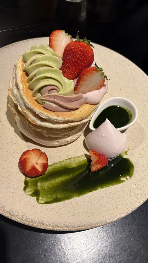 Japanese Pancakes are Elite 🍓🍵
