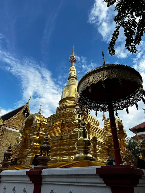 5 Days in Chiang Mai reflection. Slower Pace + Crisp Air + omg Khao Soi (curry noodle soup)