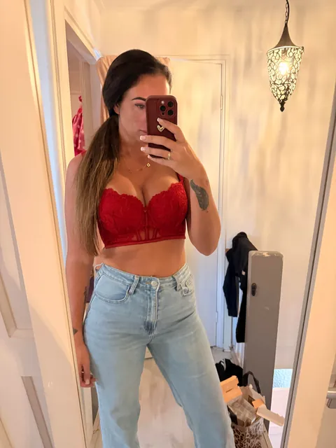 Teacher mom of 2….think I STILL got it(F32, Netherlands)