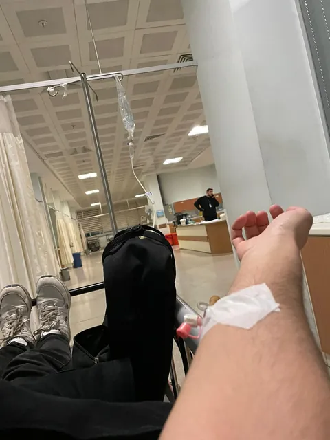 I lost my sense of smell after a nose operation, so I couldn’t tell that the chicken was spoiled. 3 am, emergency service all by myself