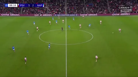 PSV [6]-2 Napoli - Couhaib Driouech 89'